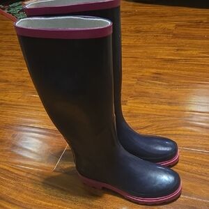 New Women's Black and Pink Heavy Duty Rain Boots